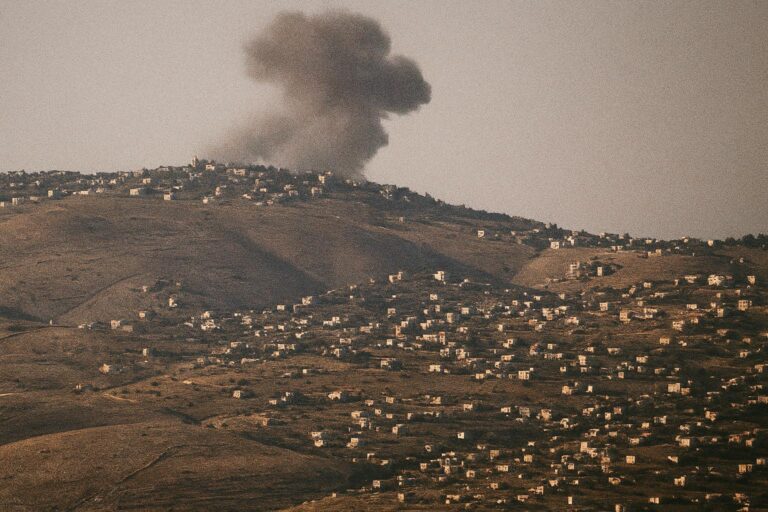 Liban : la « désescalade » à coups de missiles, Israël et Hezbollah en apnée