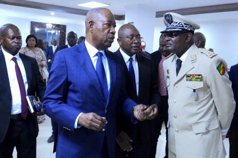 Passeports à Brazzaville : 56 policiers dans le viseur